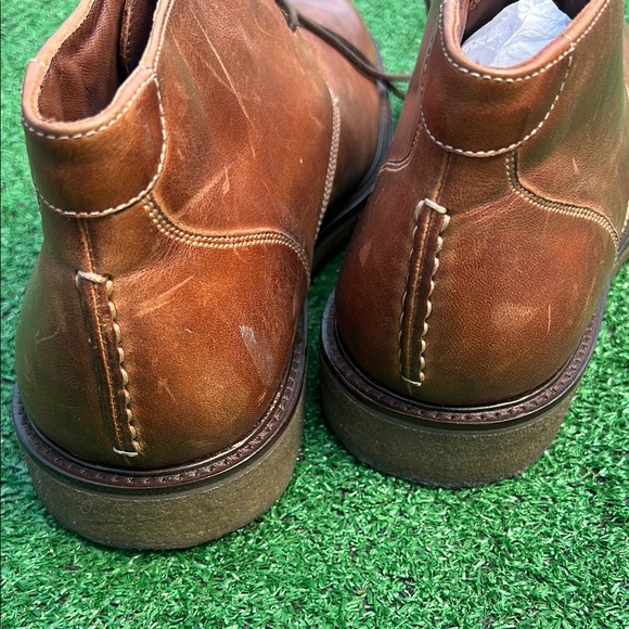 Johnston & Murphy Brown Chukka Boots Classic Leather Design main image 4